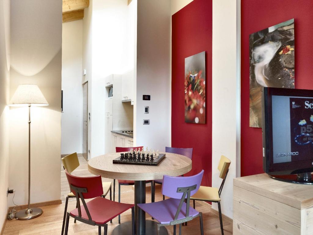 Color Home Suite Apartments เปรดัซโซ ห้อง รูปภาพ